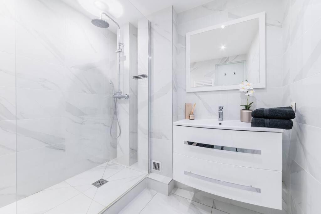 Appartement Trocadero Grand Jardin Privatif 4 Pers *